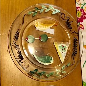 Set of 4 hors d'oeuvres plates & olive dish